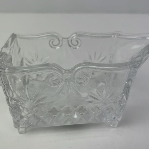 Shannon Crystal Designs of Ireland Hand Crafted Rectangle Crystal Footed Creamer - Picture 6 of 14